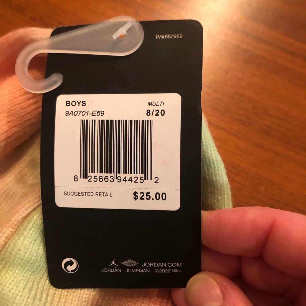 NWT✨Jordan Kids Pastel Tie-Dye Beanie - Picture 5 of 5